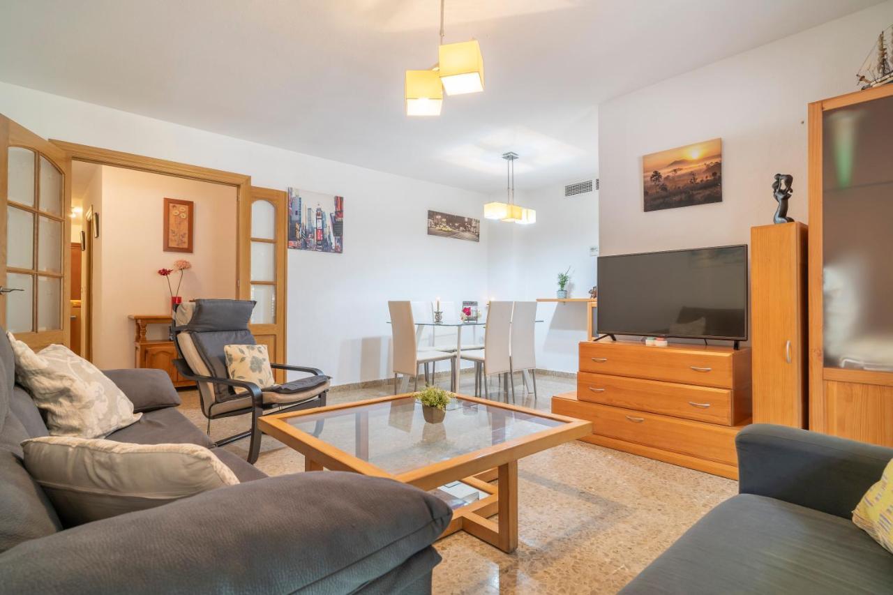 Amplio Piso Para Disfrutar Del Centro De Malaga Con Parking Gratuito Buitenkant foto