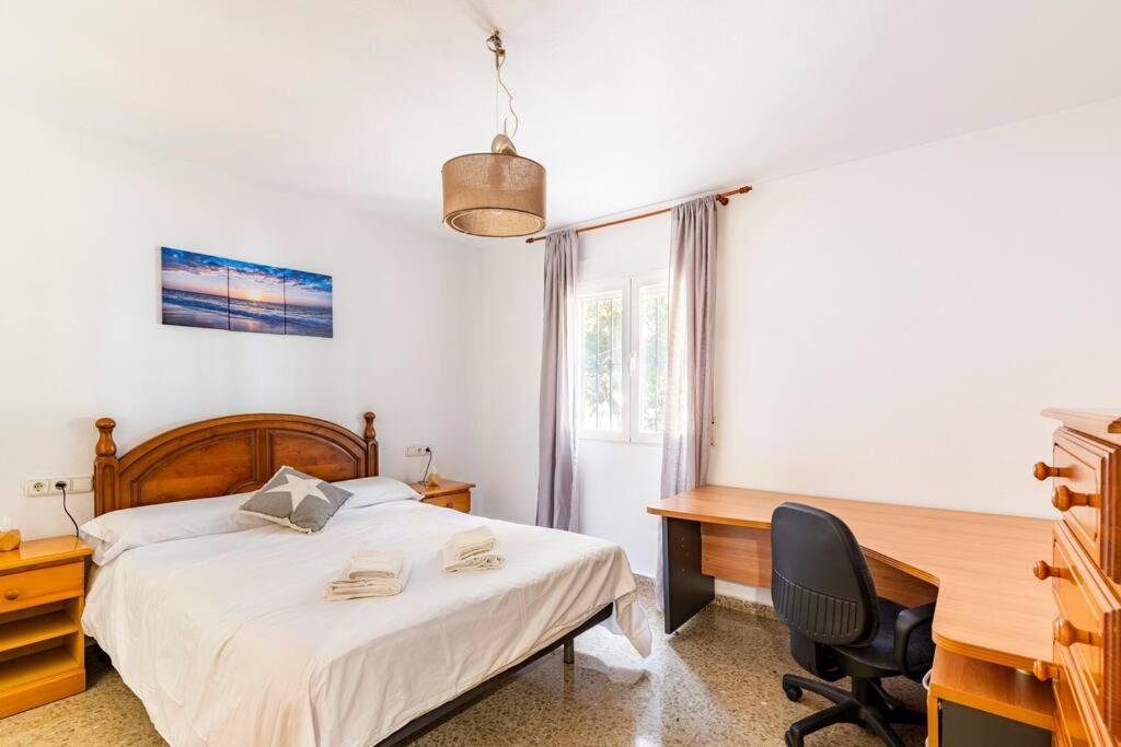 Amplio Piso Para Disfrutar Del Centro De Malaga Con Parking Gratuito Buitenkant foto